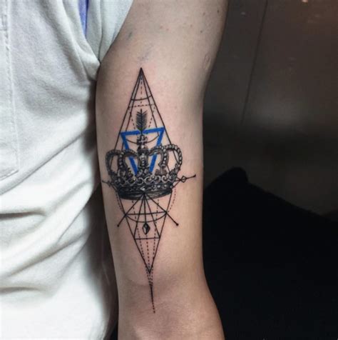 royal ink tattoo|geometric crown tattoo.